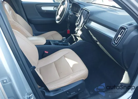 2019 Volvo Xc40 T5 Momentum/T5 R-Design from USA, damaged, VIN YV4162XZ2K2007667